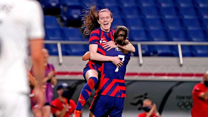 Rose Lavelle celebrates her goal vs. New Zealand